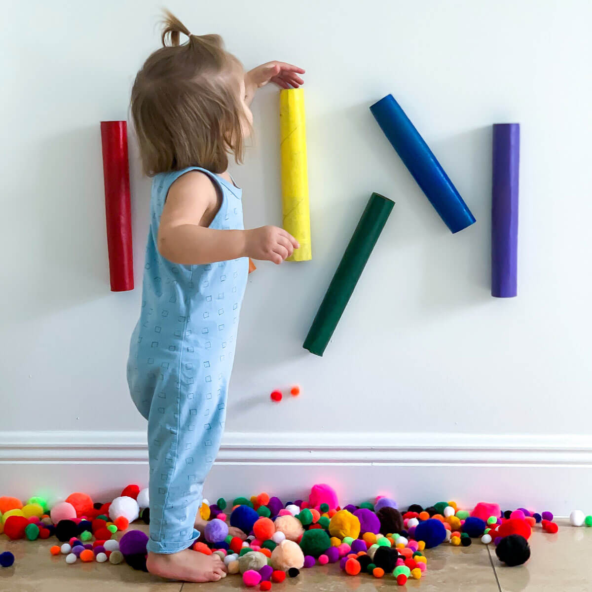 Easy Activity for Toddlers – Paper Tube Pom Pom Run