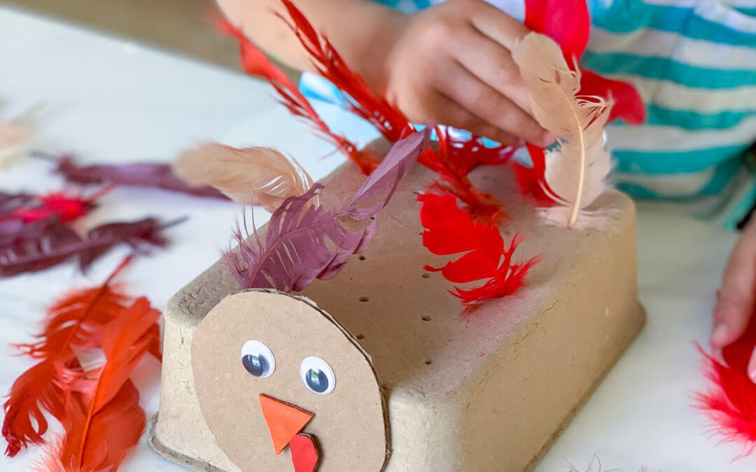 Thanksgiving Activity for Toddlers – Easy Feather Poke