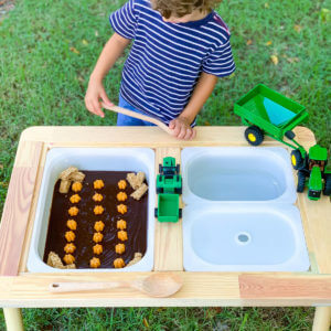 Messy Play for Toddlers – Make a Pudding Sensory Bin