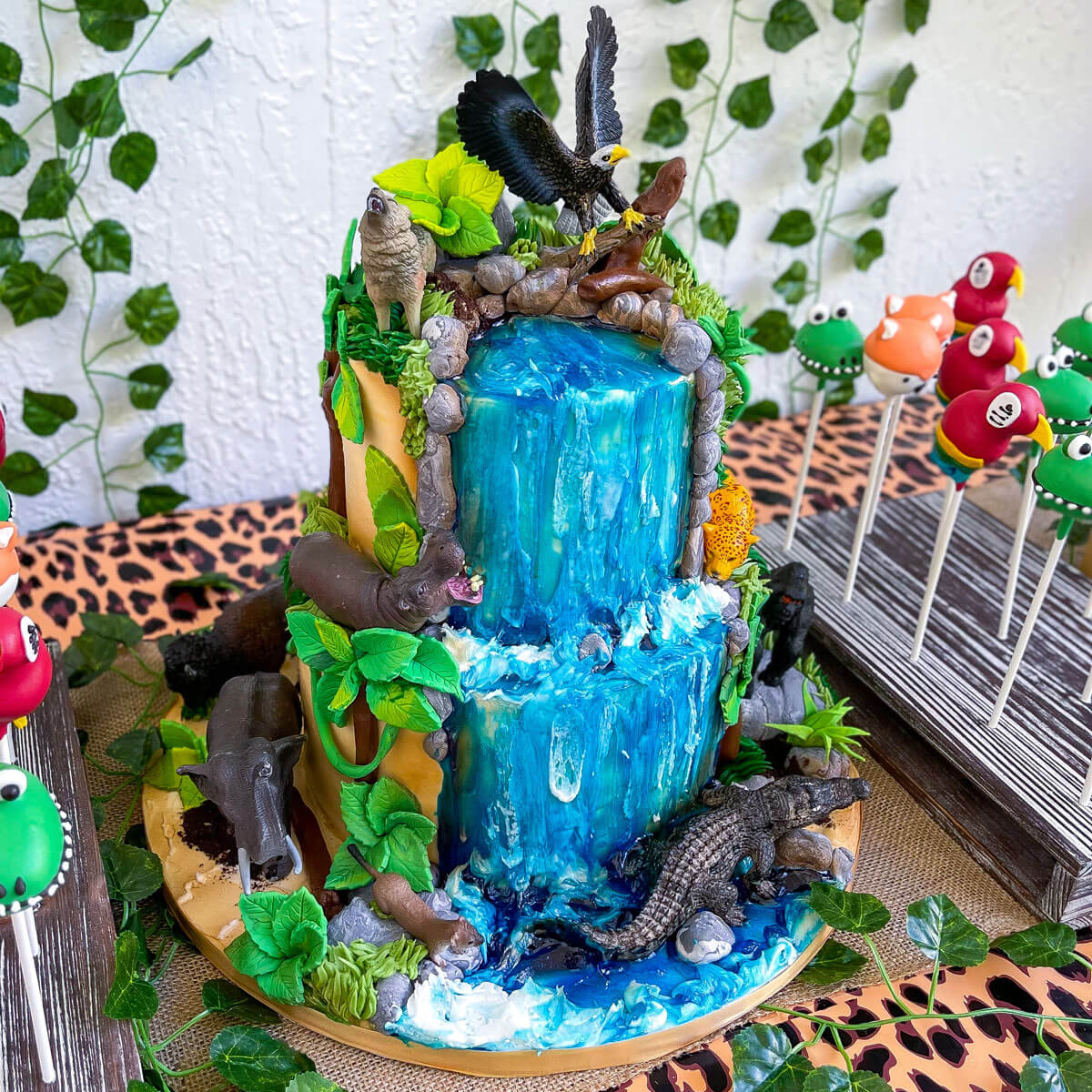 animal themed party cake desserts
