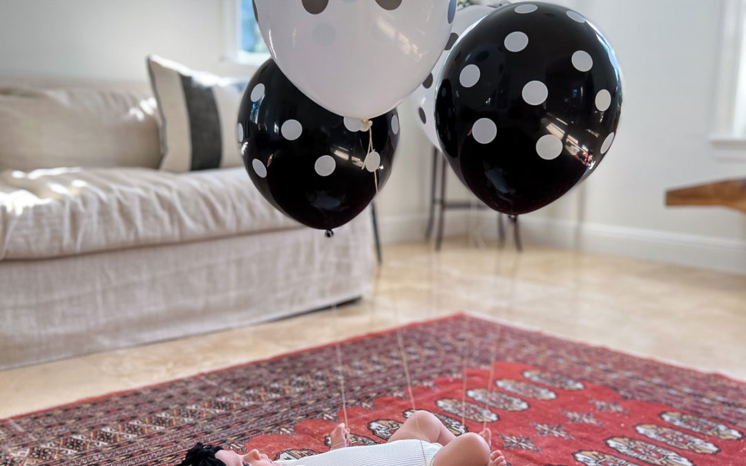 Baby Activity at 3 months – Fun with Balloons