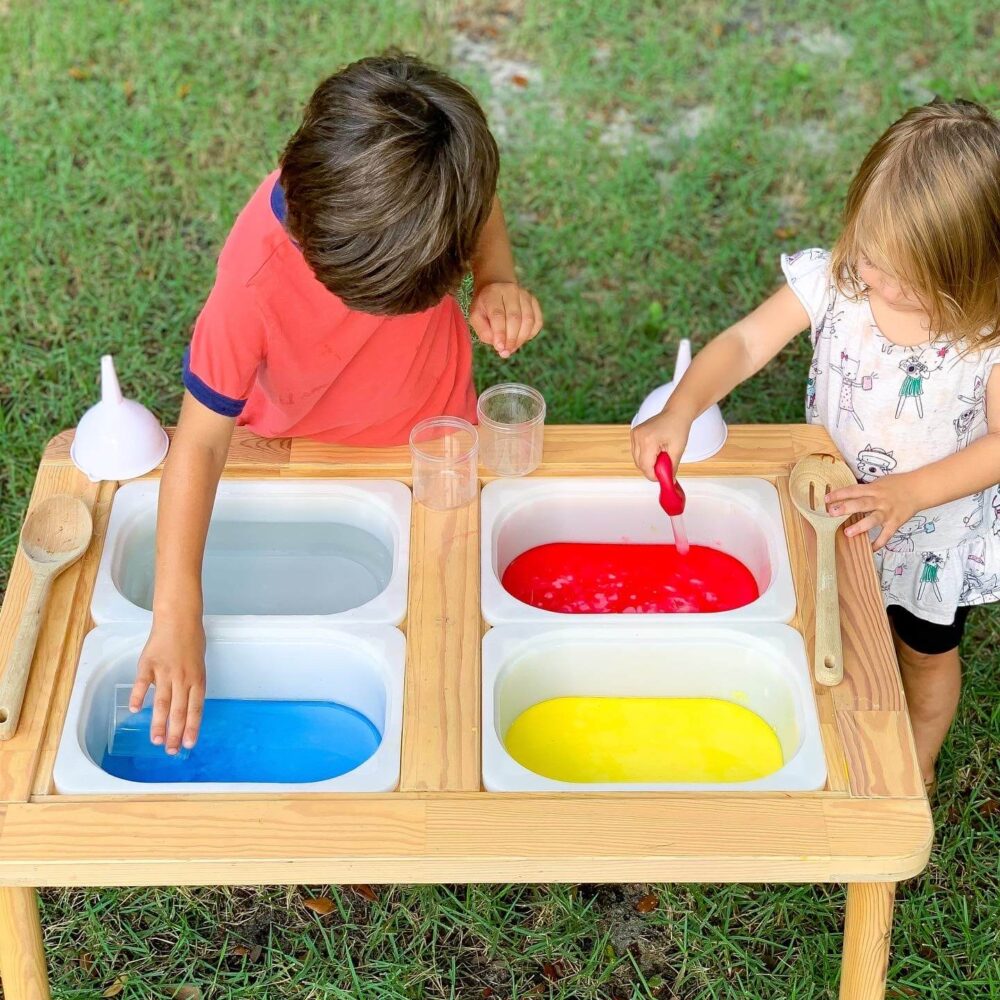 Discover the magic of color mixing for kids using Oobleck. This is a great hands on way to discover primary and secondary colors!