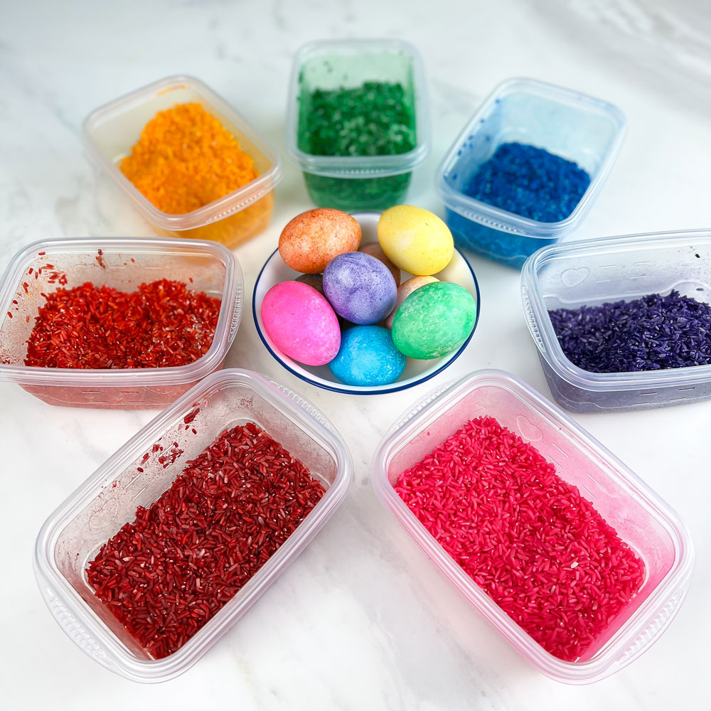 How to Decorate Easter Eggs with Rice and Food Coloring