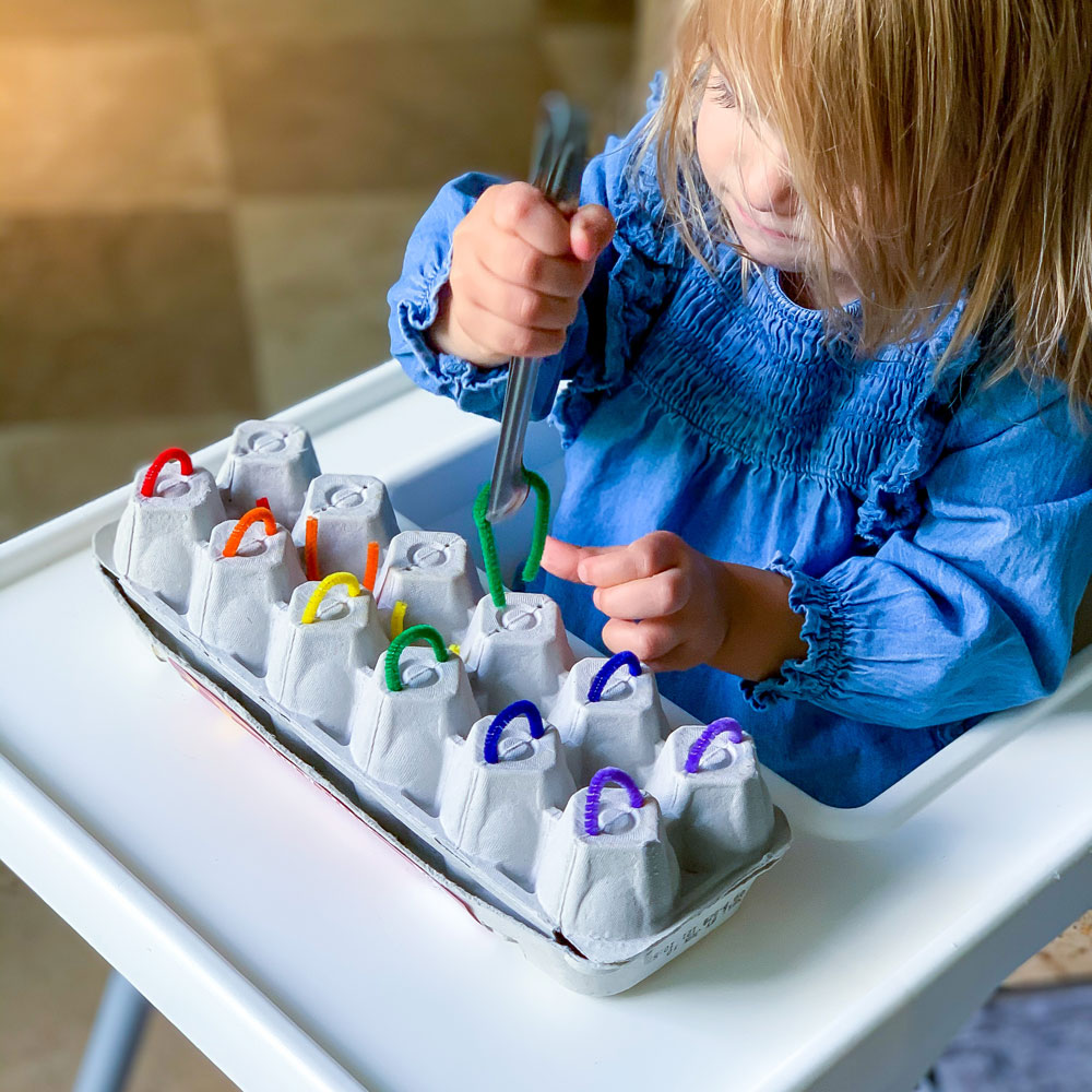 Fine Motor Skills for Toddlers - Simple DIY Activity pipe cleaner egg carton budget friendly